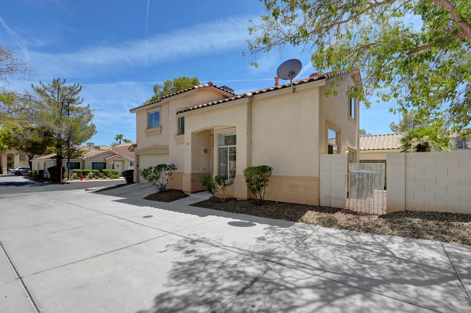 Gated community with Community Pool, THIS IS HOT!!! – photo 2