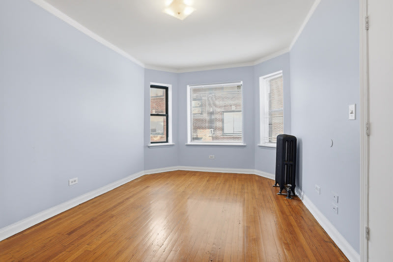 7501 South Stewart Avenue – photo 2
