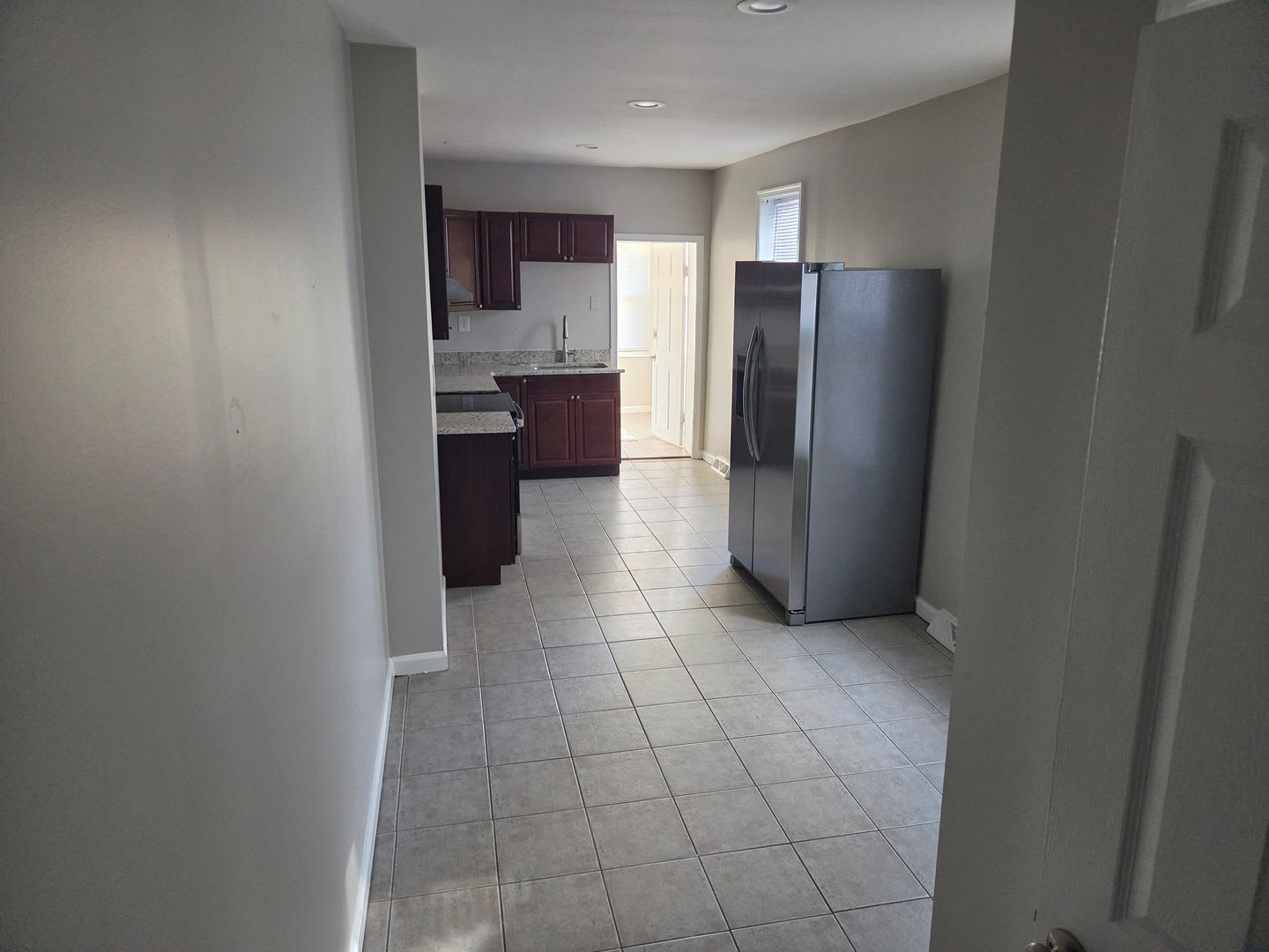 3 Bedroom 1 1 2 Bath Townhouse – photo 5