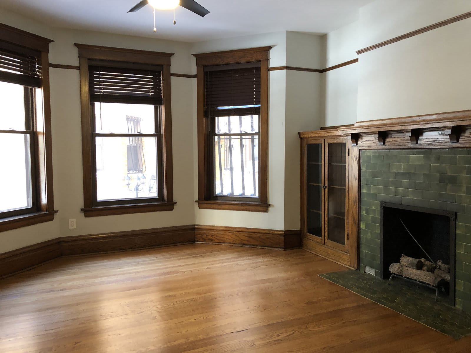 1544 North La Salle Drive – photo 5