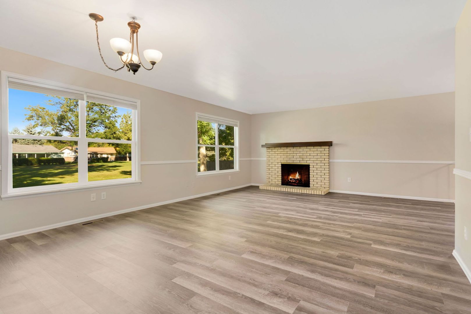 Freshly Updated 4 Bedroom Home – photo 4