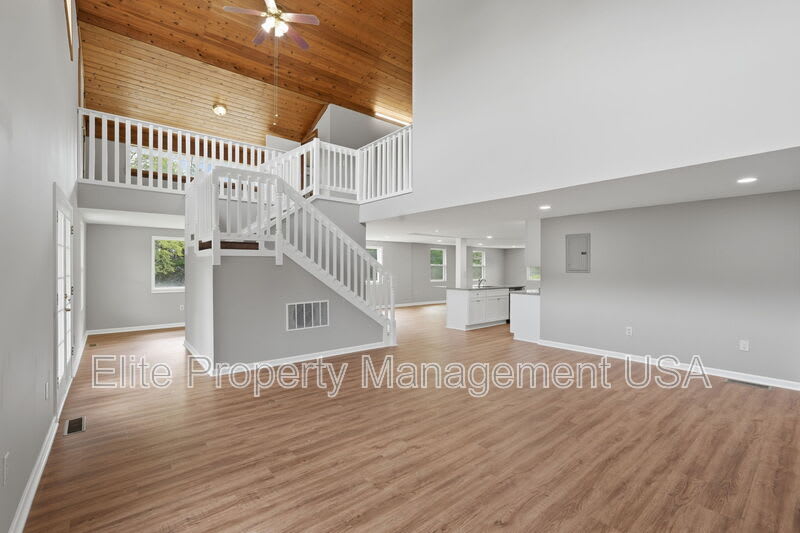 7134 Williams Road – photo 5