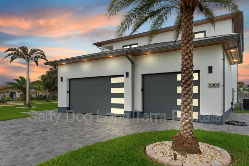 3001 John Anderson Drive – photo 2