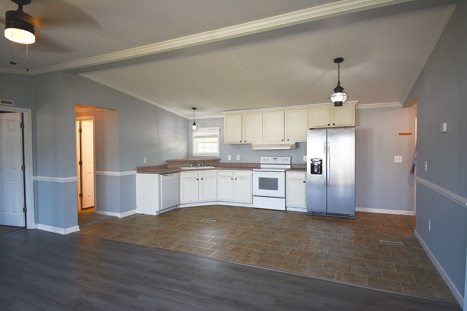 3 Bedroom/ 2 Bathroom Double Wide Available in Surf City!!! – photo 4