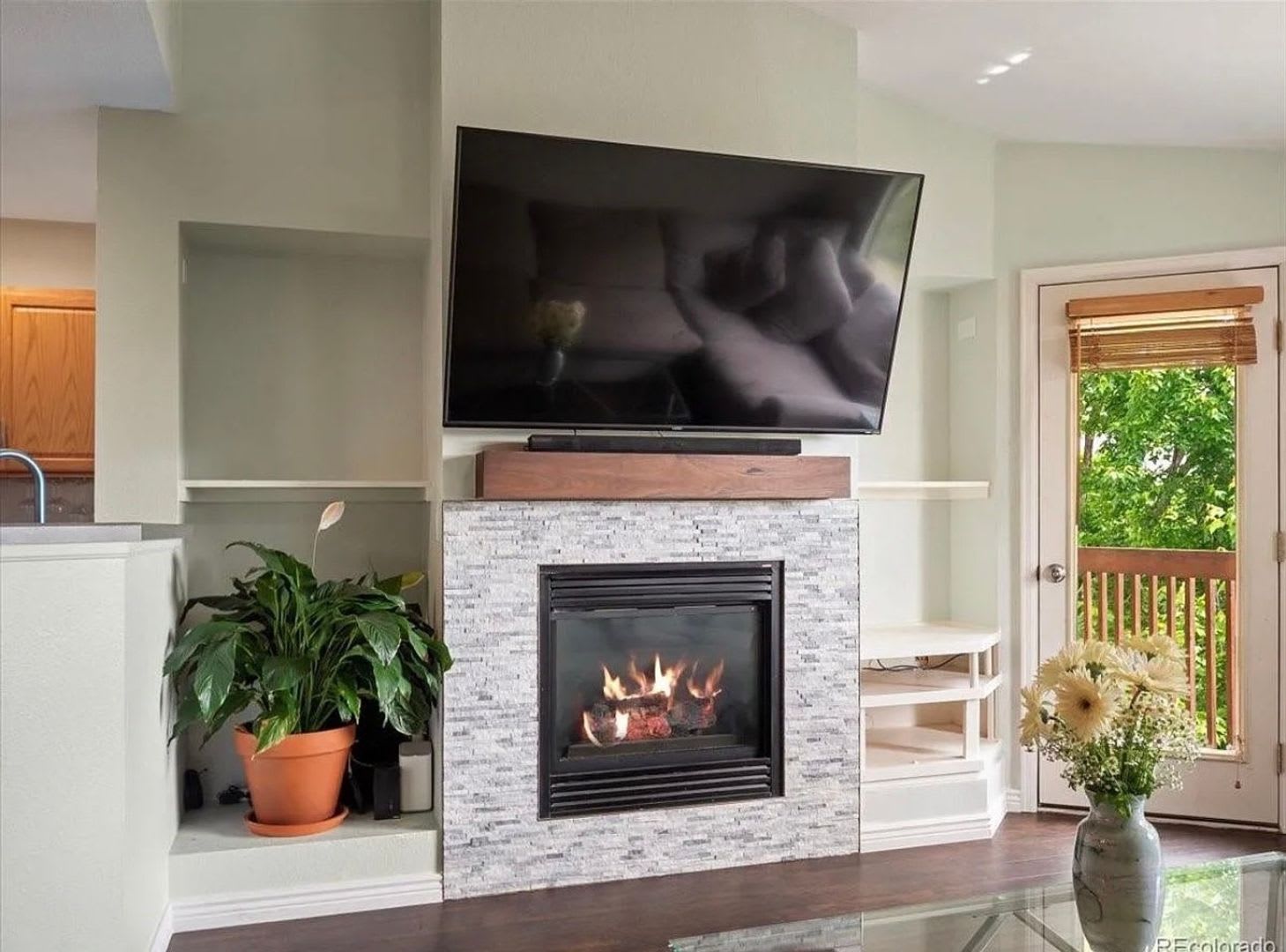 Charming 3BR Condo in Morrison – photo 2