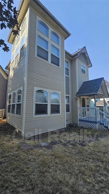 1605 W 13th Ave – photo 2