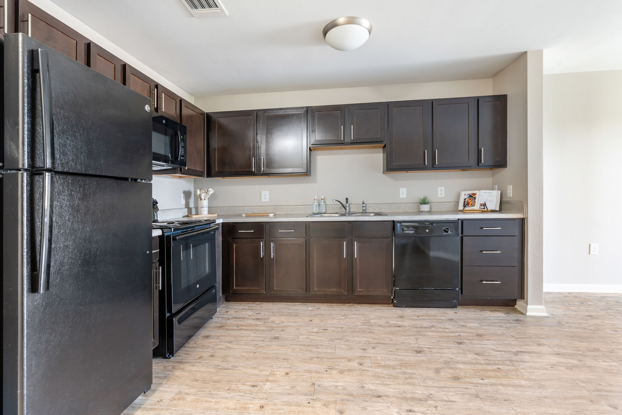 Sansom Pointe Apartments Senior And Affordable Housing – photo 2