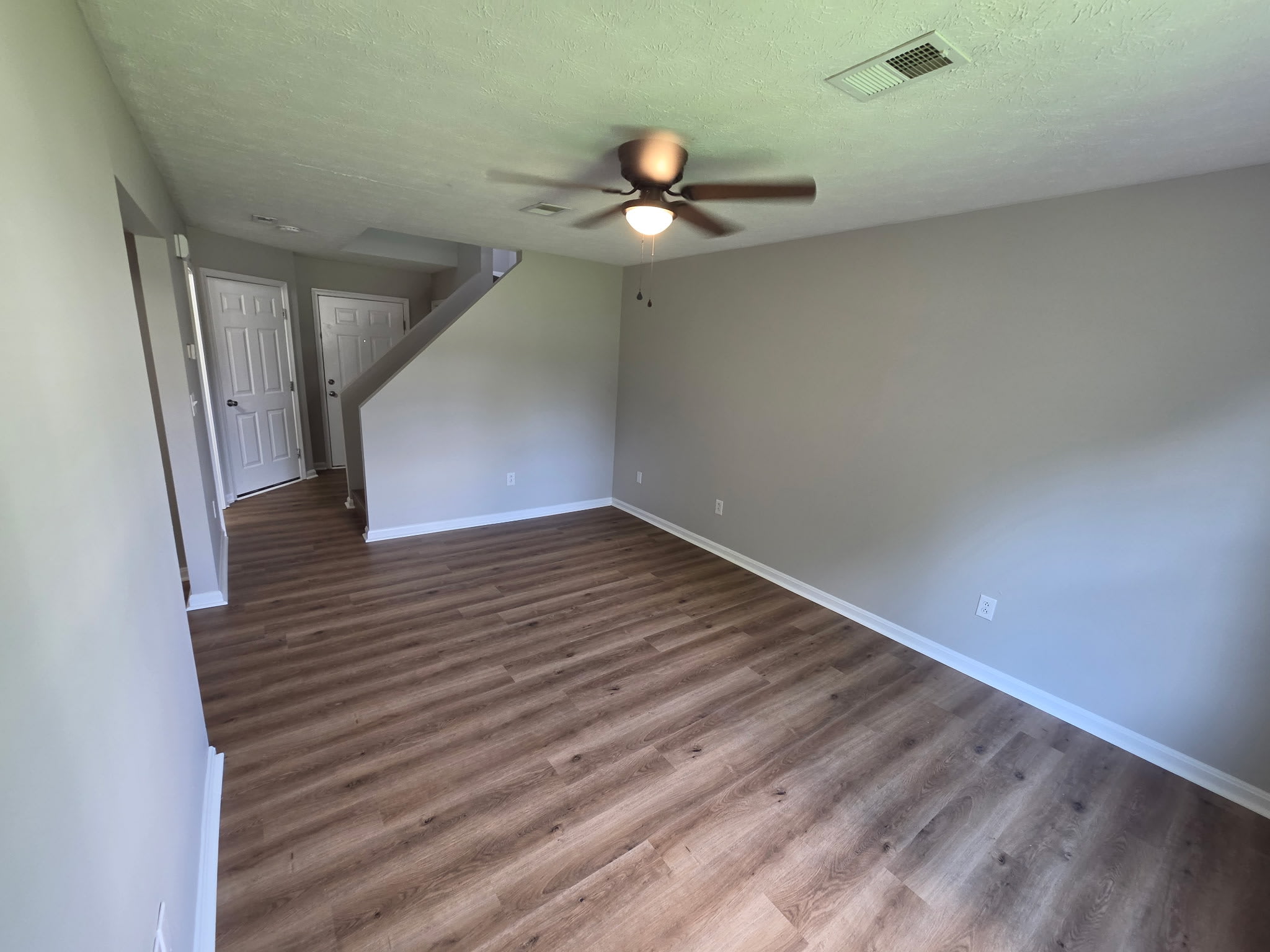 115 Karen Court – photo 2