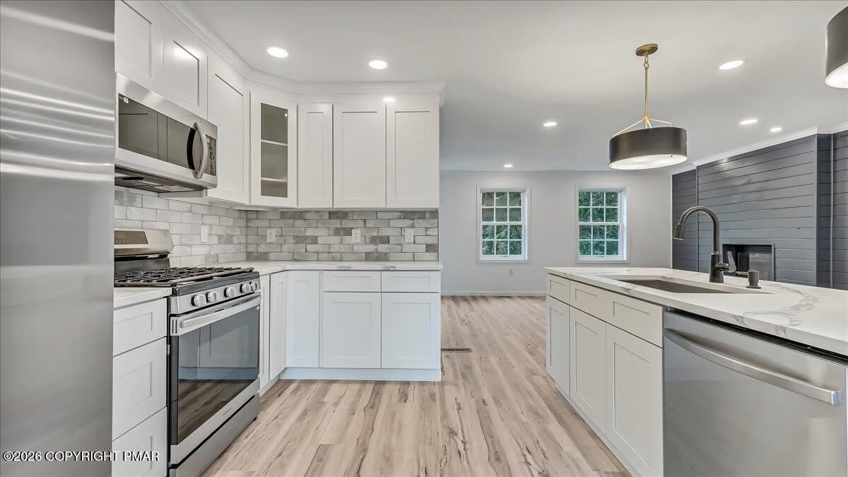 2704 Starlight Terrace – photo 5