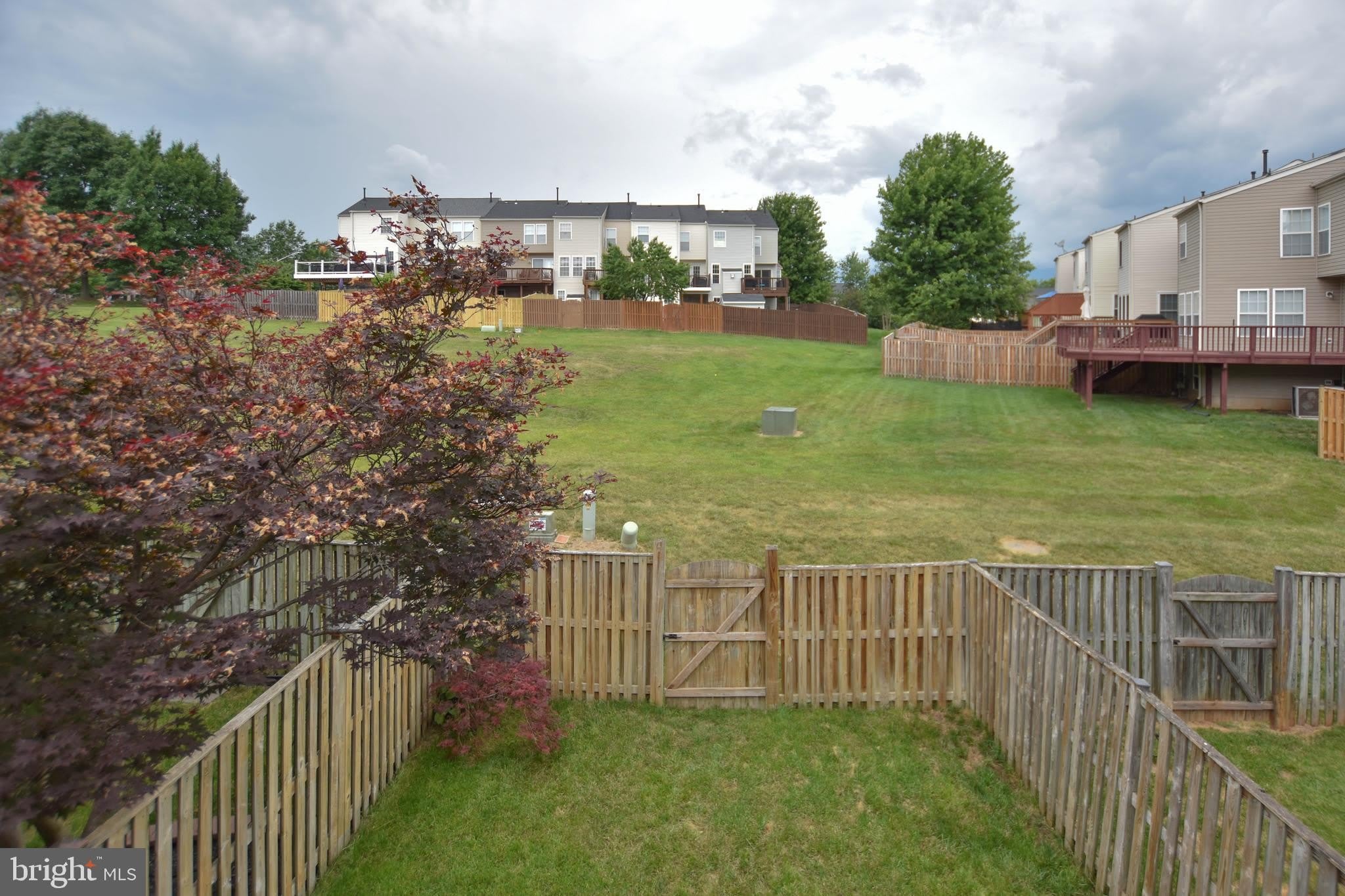 109 SHIRLEY Square SE – photo 5