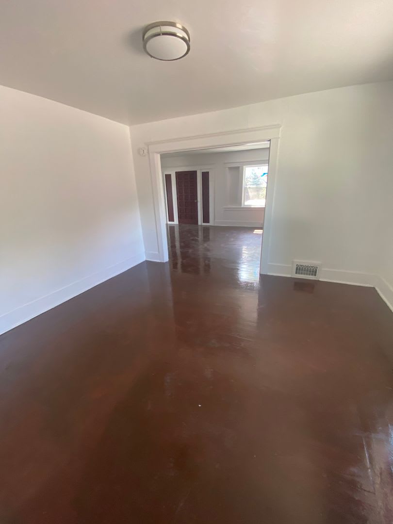 5 Bedroom 1 5 Bath House – photo 4