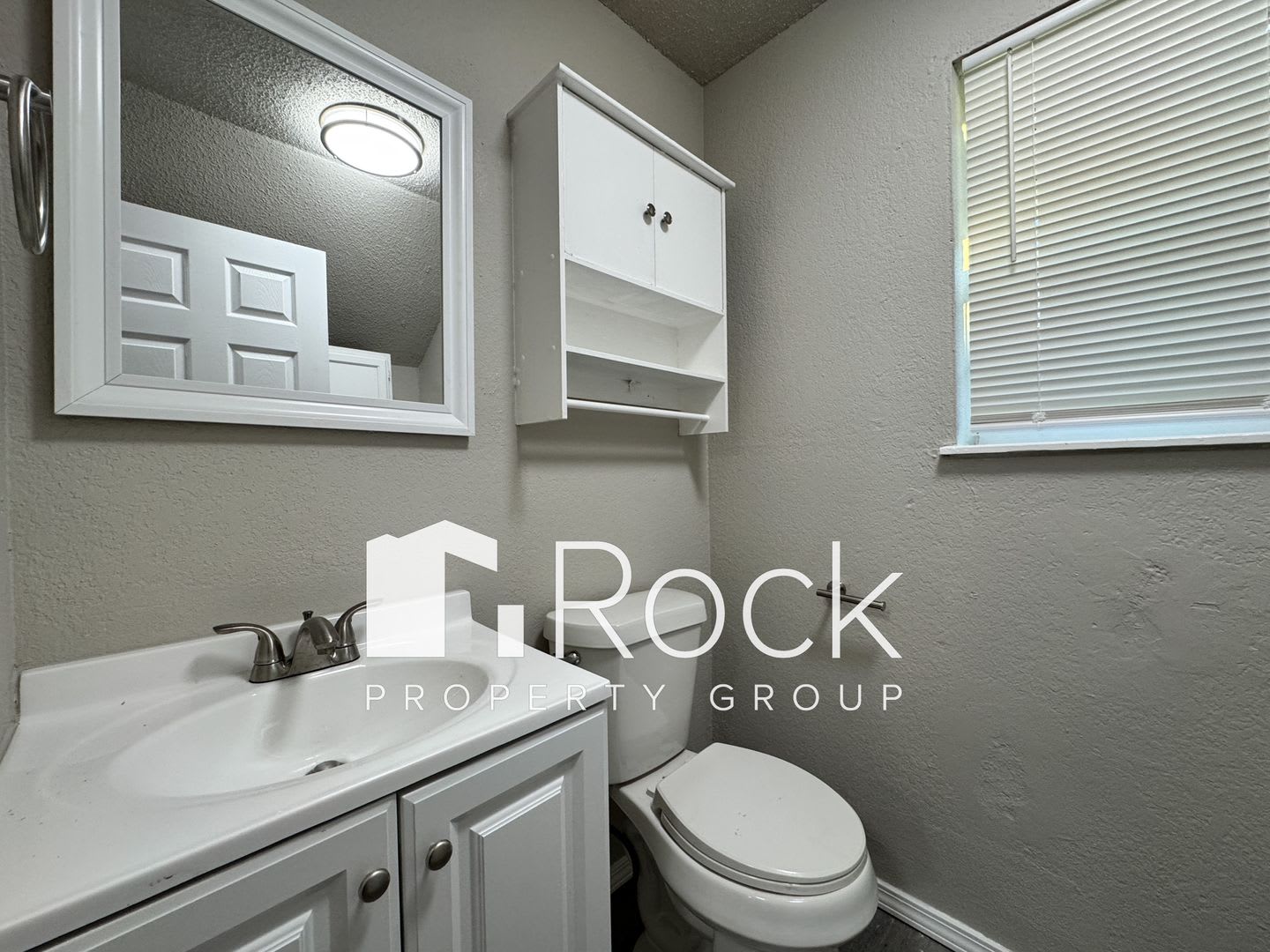 Move In by August 31 & Get $1,000 Off! 3 Bedroom Townhome in West OKC – photo 4