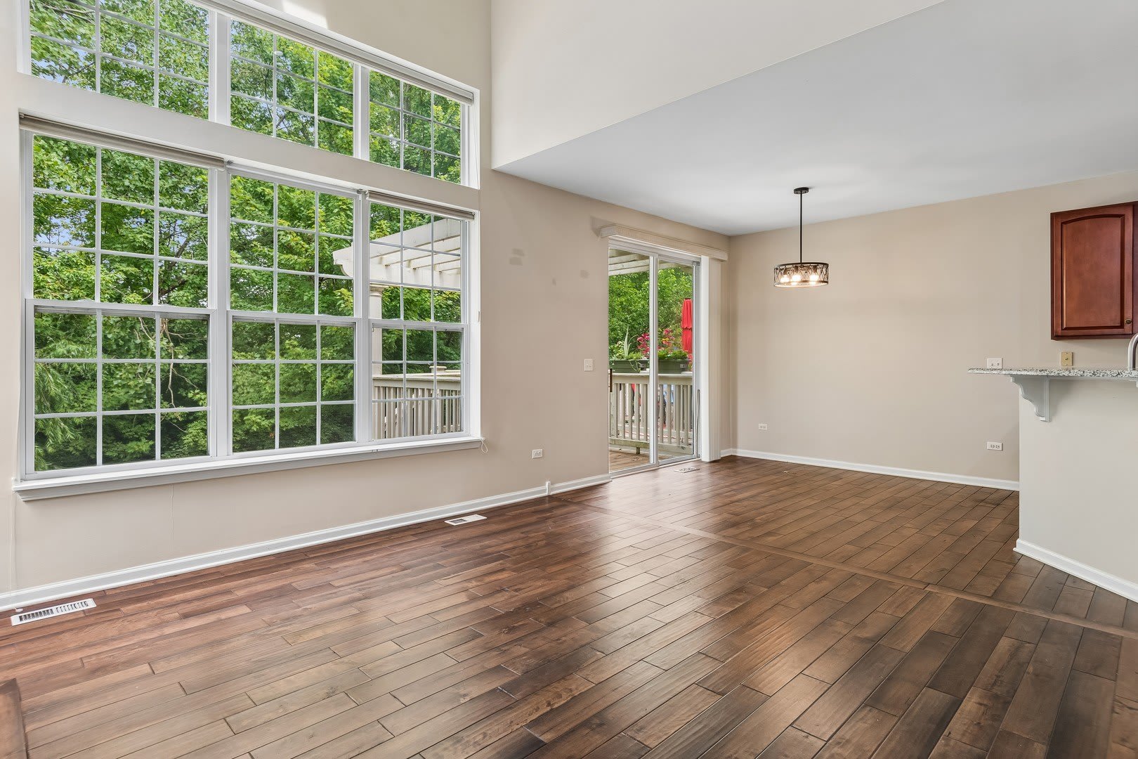382 Vaughn Circle – photo 4