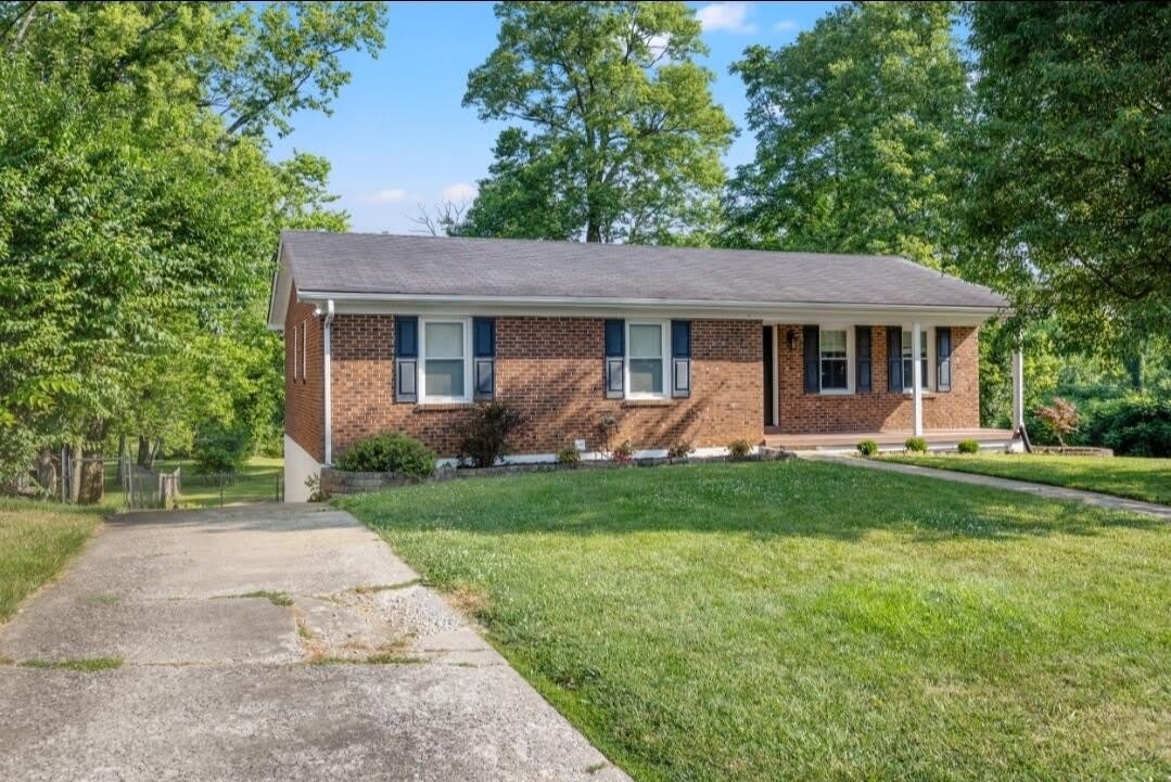 1353 Canonero Drive – photo 1