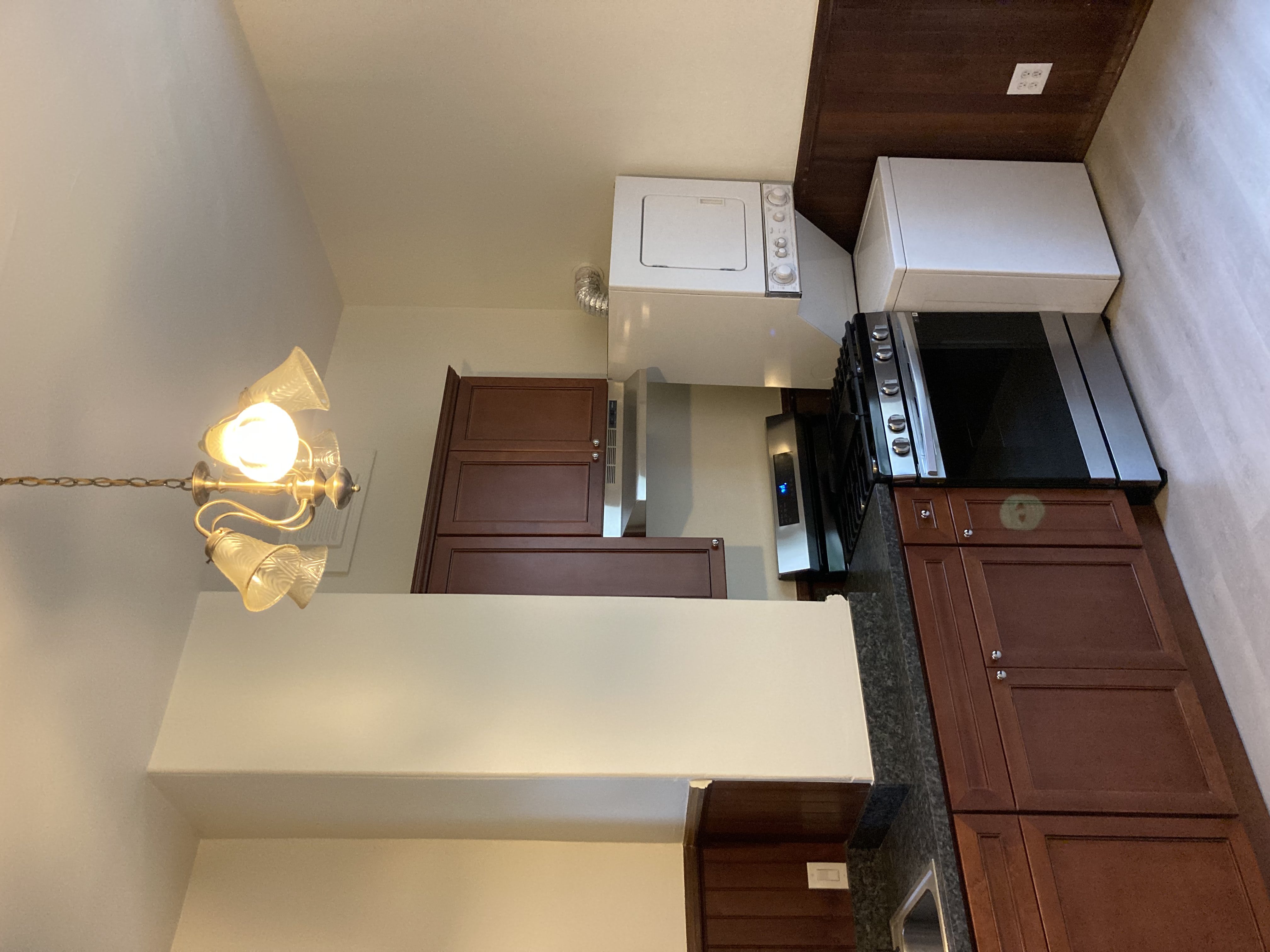 215 Fair Oaks Street – photo 2