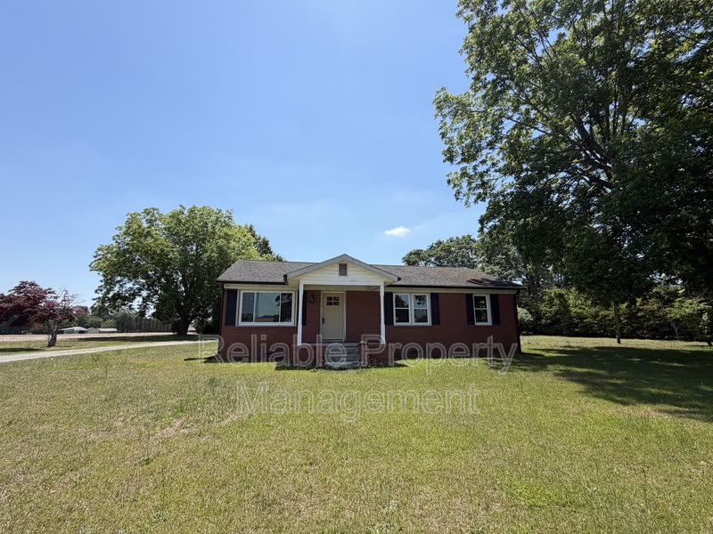 1638 Evans Rd – photo 1
