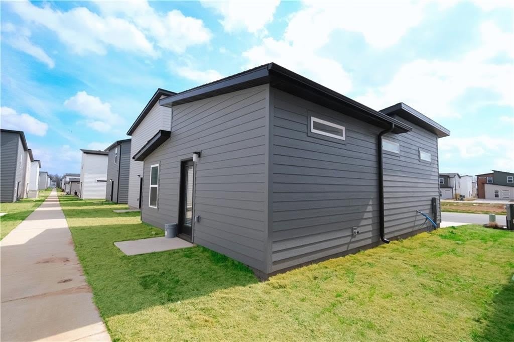 840 Illinois Avenue – photo 3