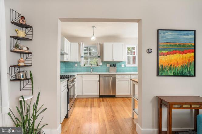 1628 N Colonial Ter – photo 3