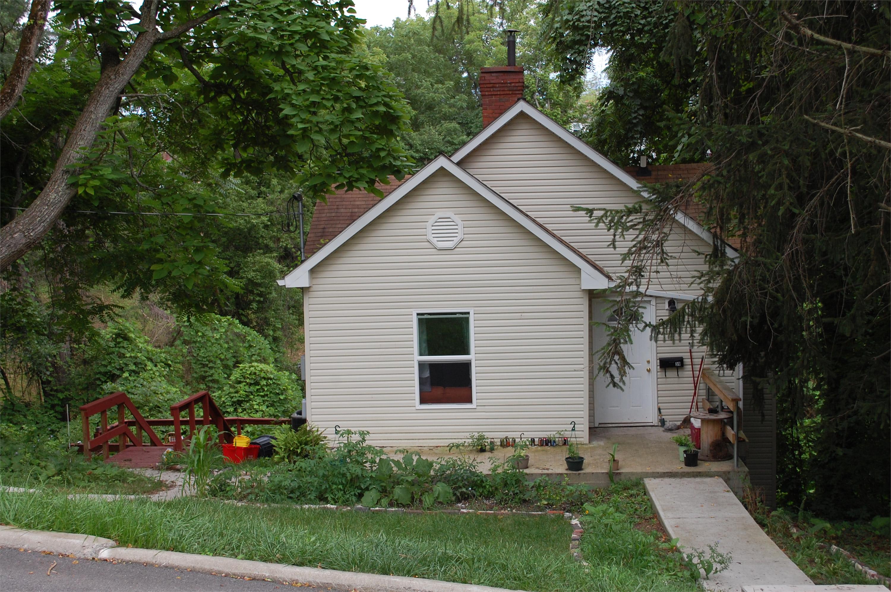 39 Woodward Ave – photo 1