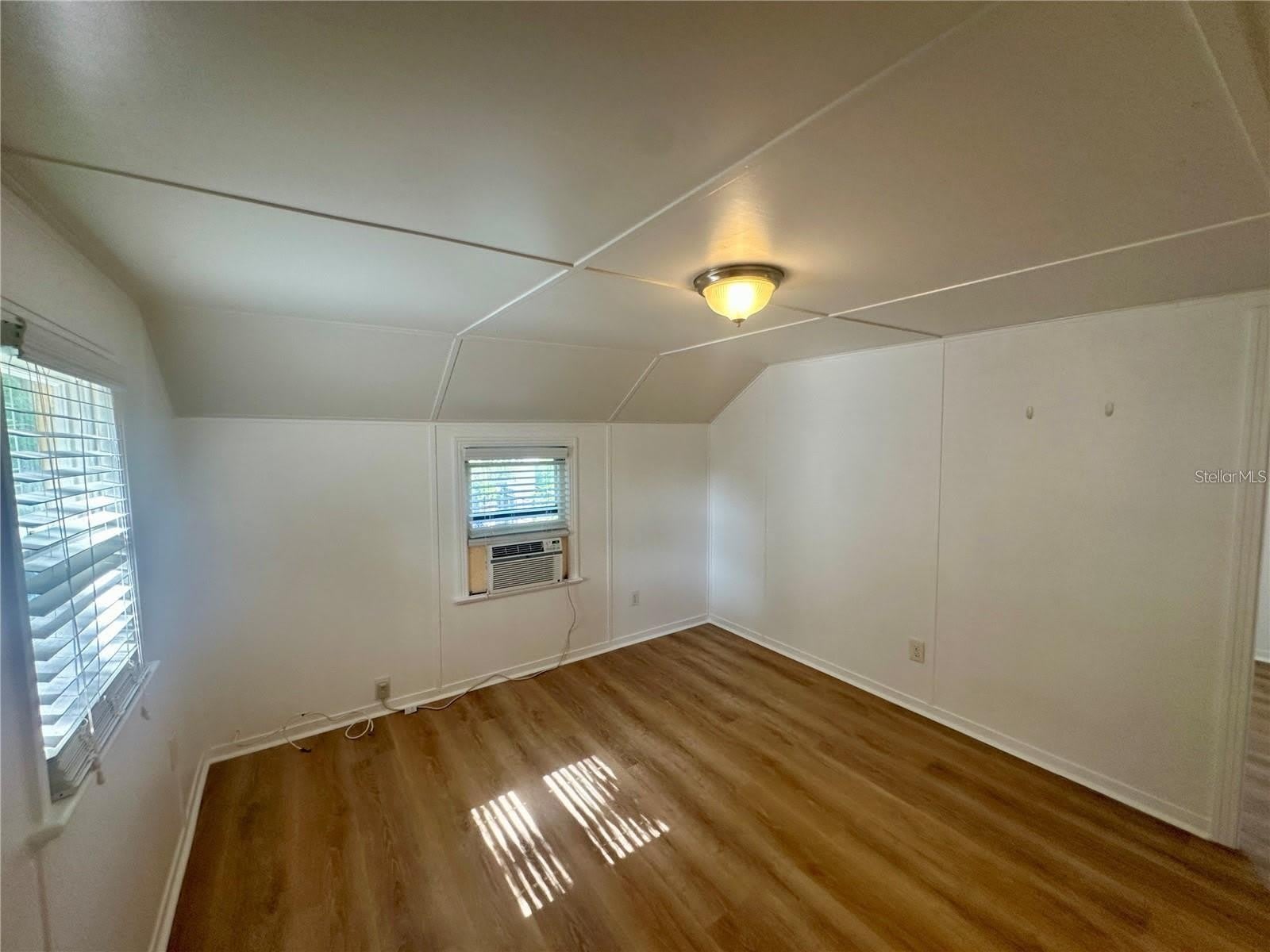 15 1/2 4TH Street N – photo 5