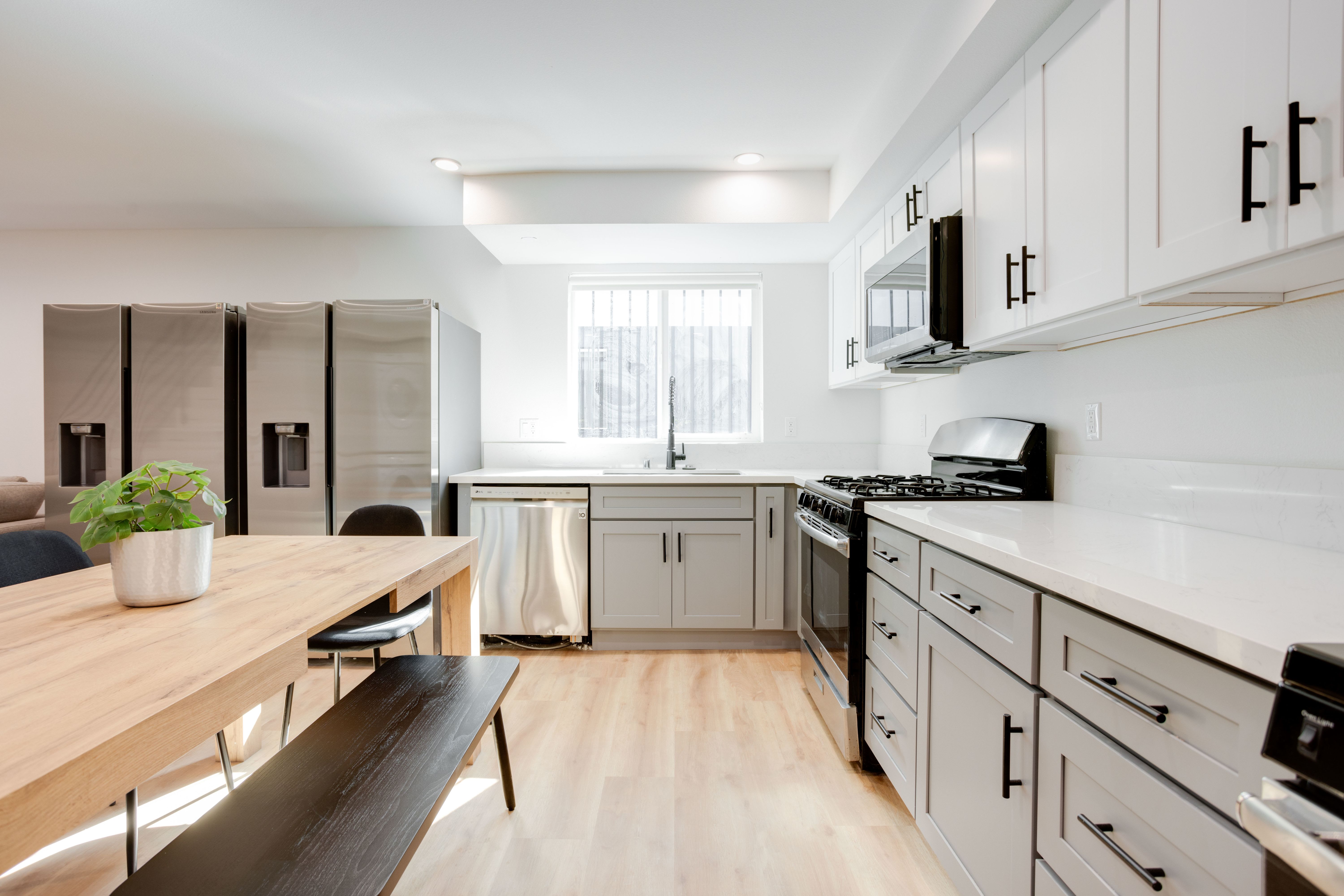 1224 W 37th Place – photo 2