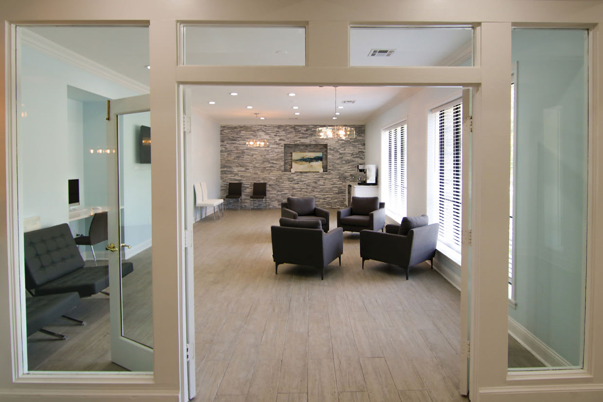 Willow Creek Apartments – photo 3