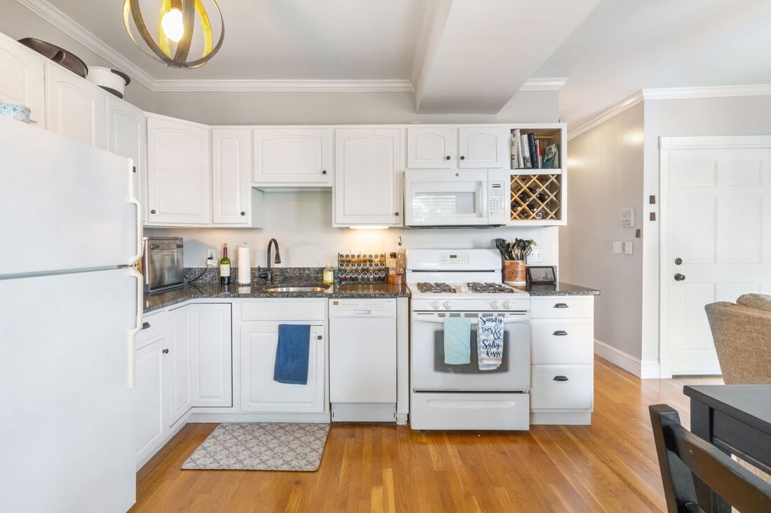 296 West 3rd Street – photo 4