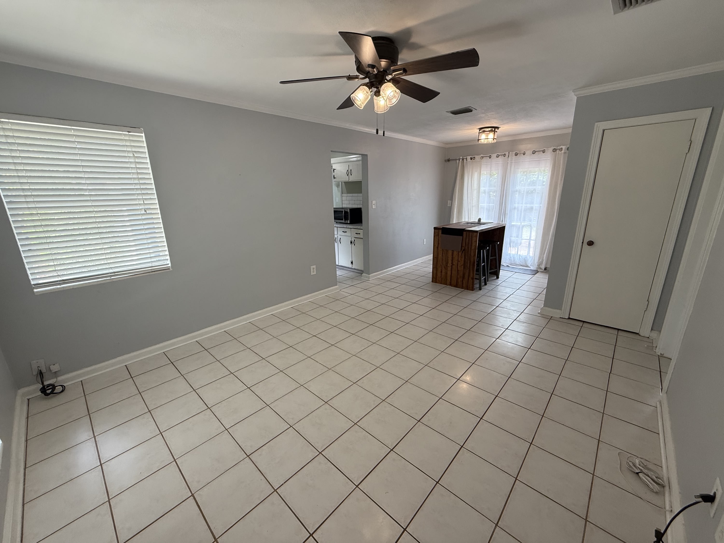 313 Northwest 34th Drive – photo 4