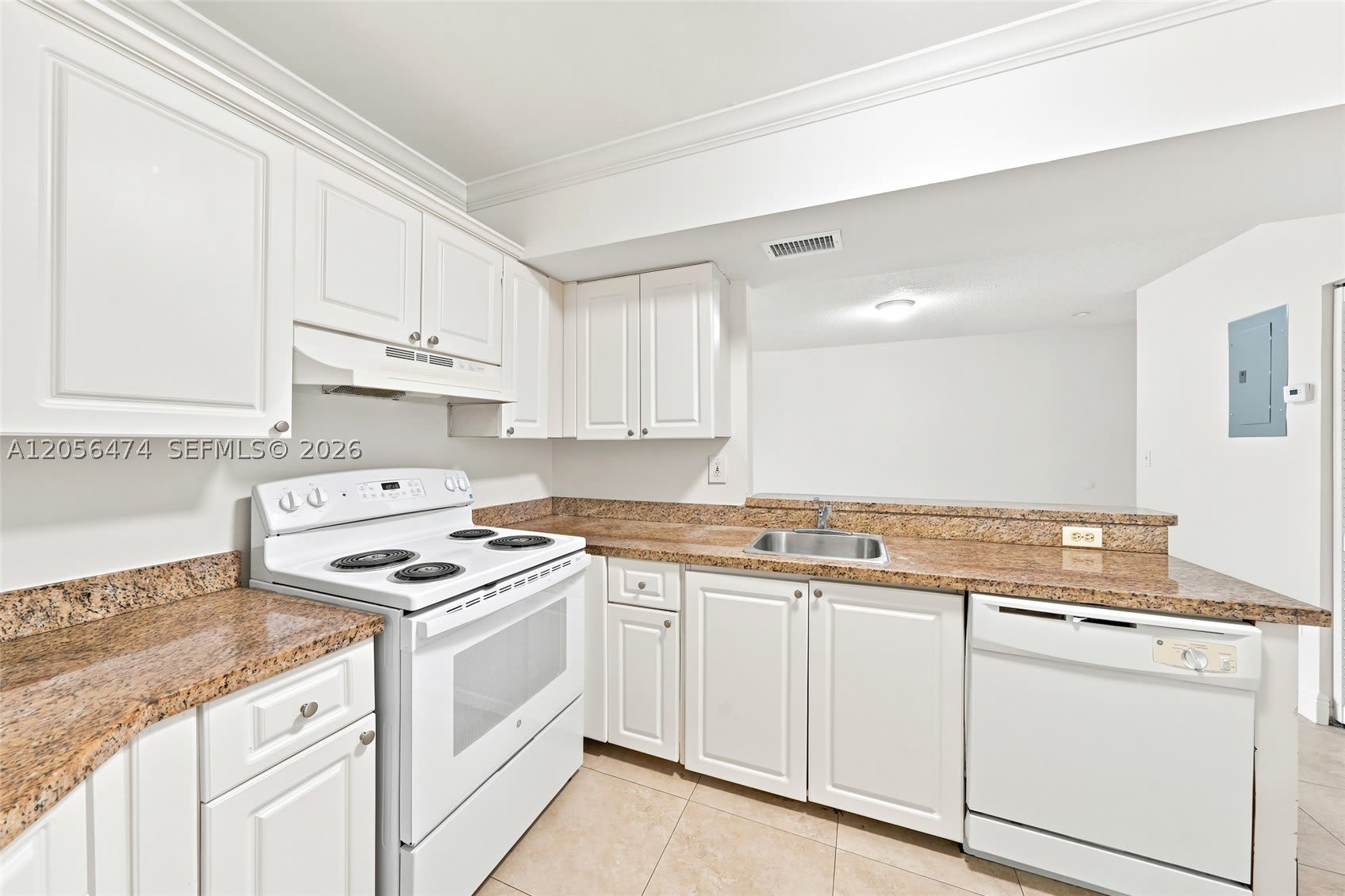 9735 Fontainebleau Blvd – photo 5