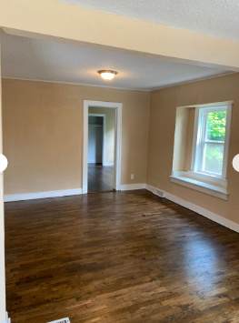963 Waverly Ave – photo 4