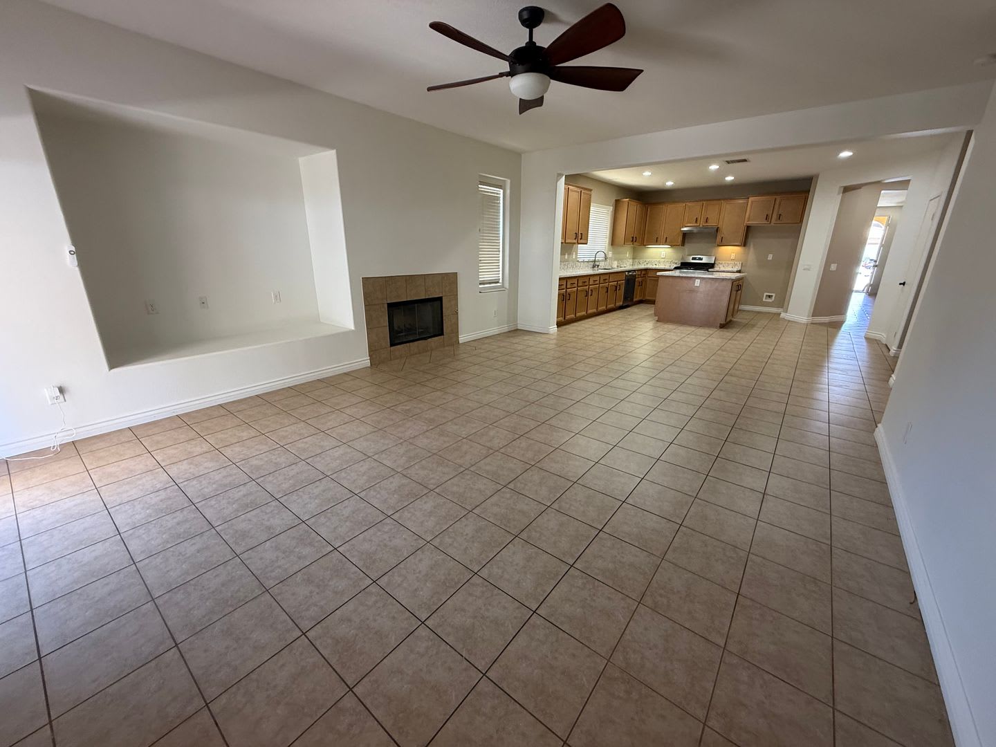 Hesperia Mission Crest Home Beautiful 3 Bedrooms 2 Bathrooms – photo 4