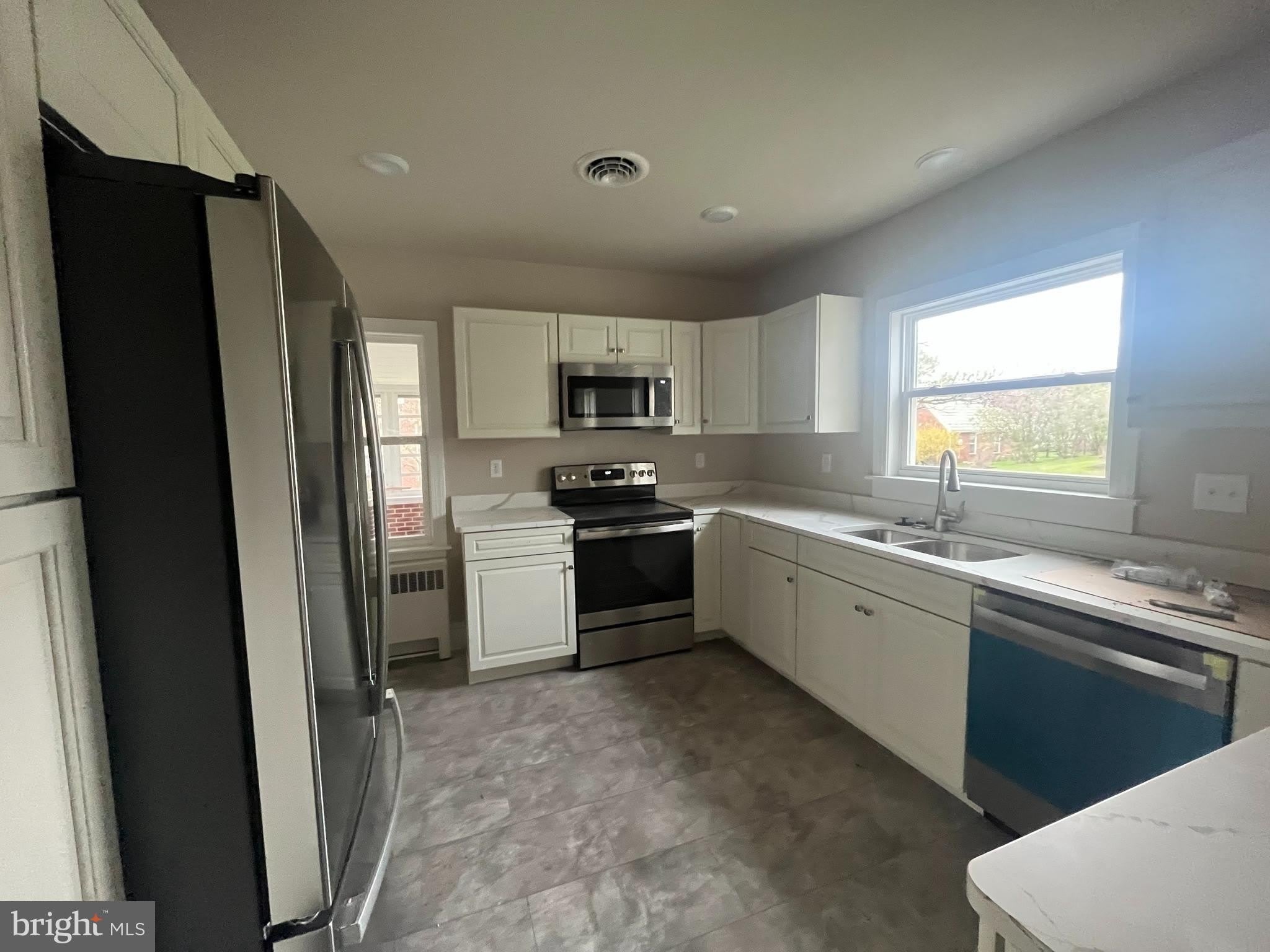 300 Harrison Avenue – photo 5