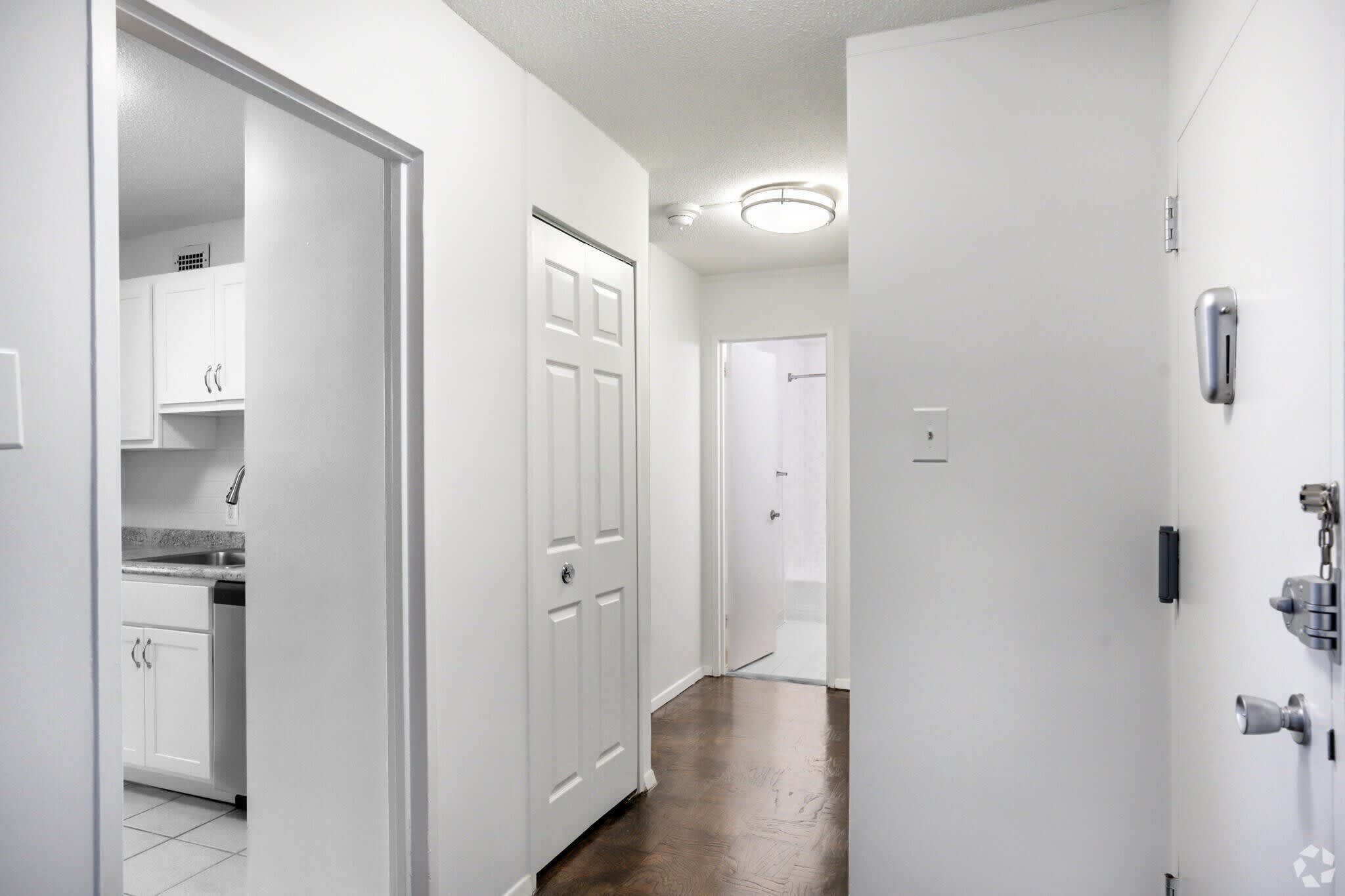 Calvert House Apartments – photo 4