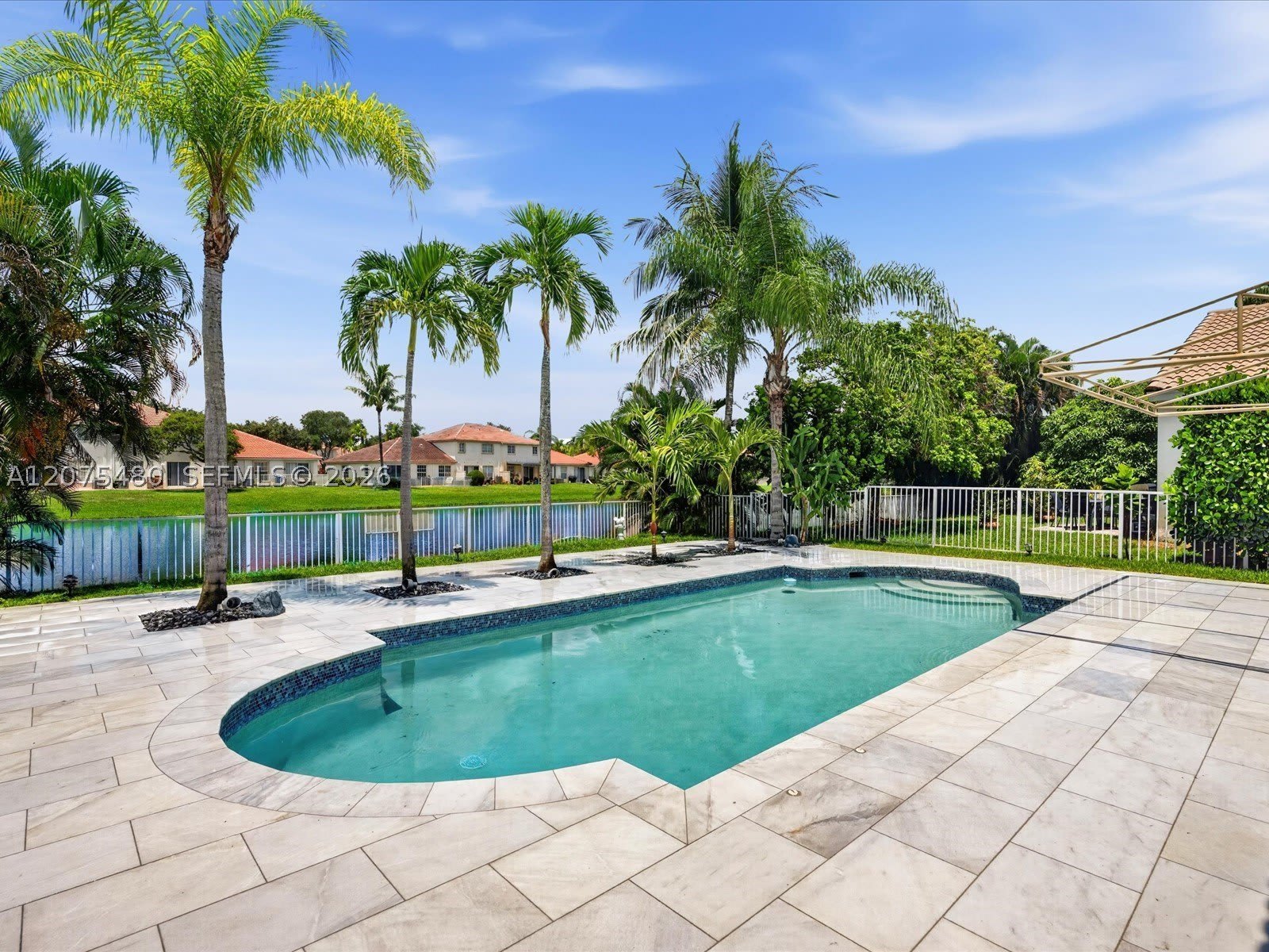 1800 NW 78th Ave – photo 3