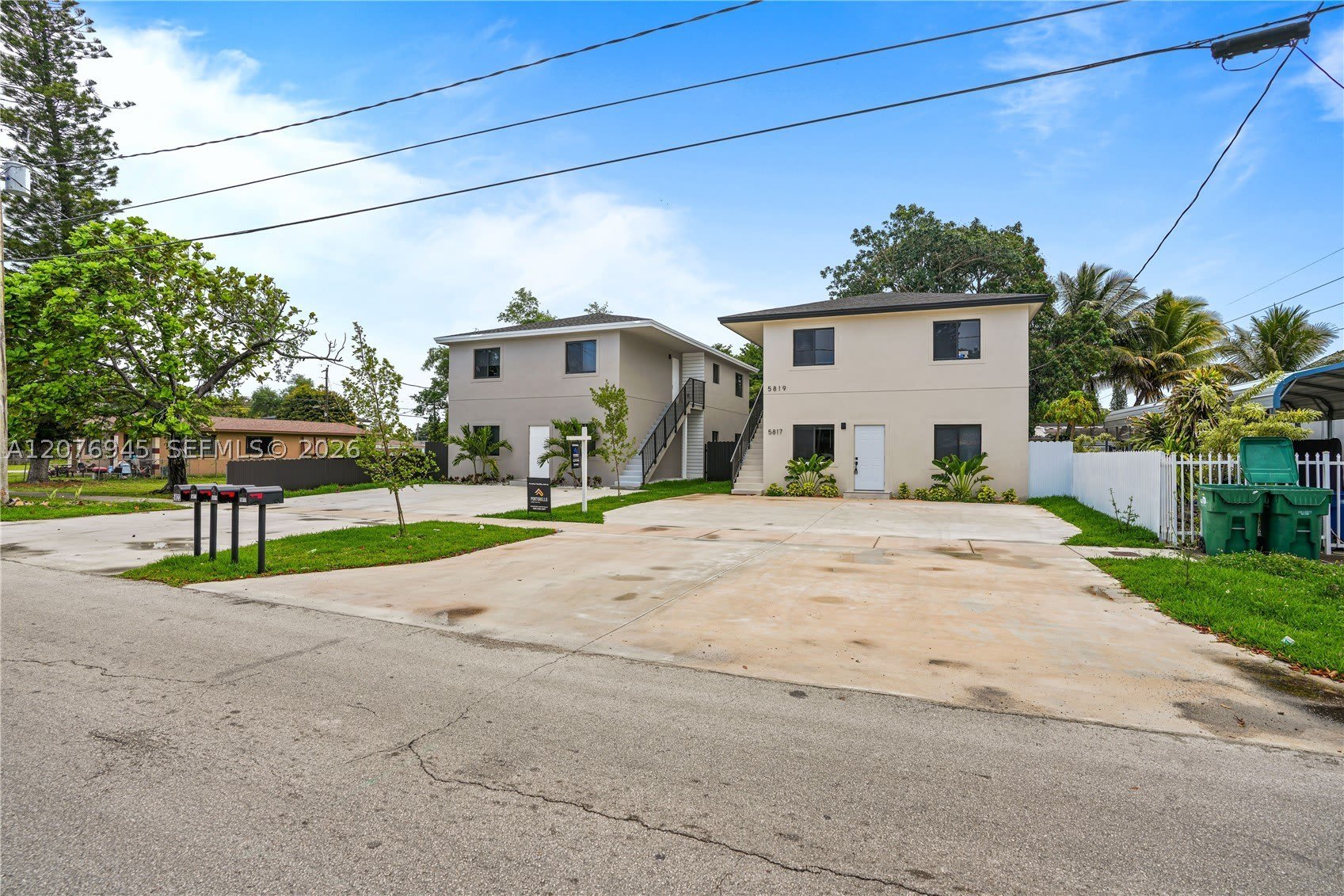 5819 NW 30th Ave – photo 2