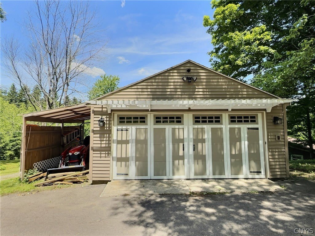 1783 Traverse Rd – photo 2