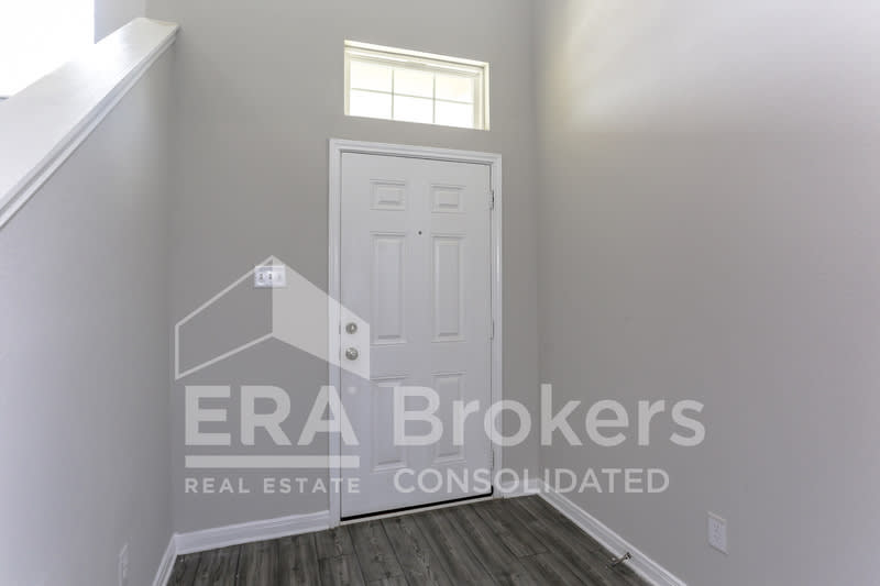 909 Clanton Cove – photo 2