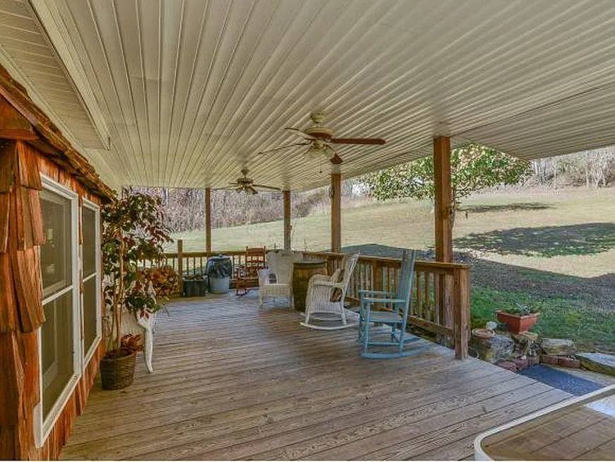 492 Olinger Drive – photo 1