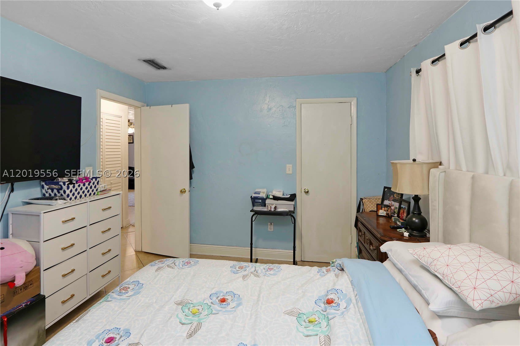 1275 W 35Th St – photo 4