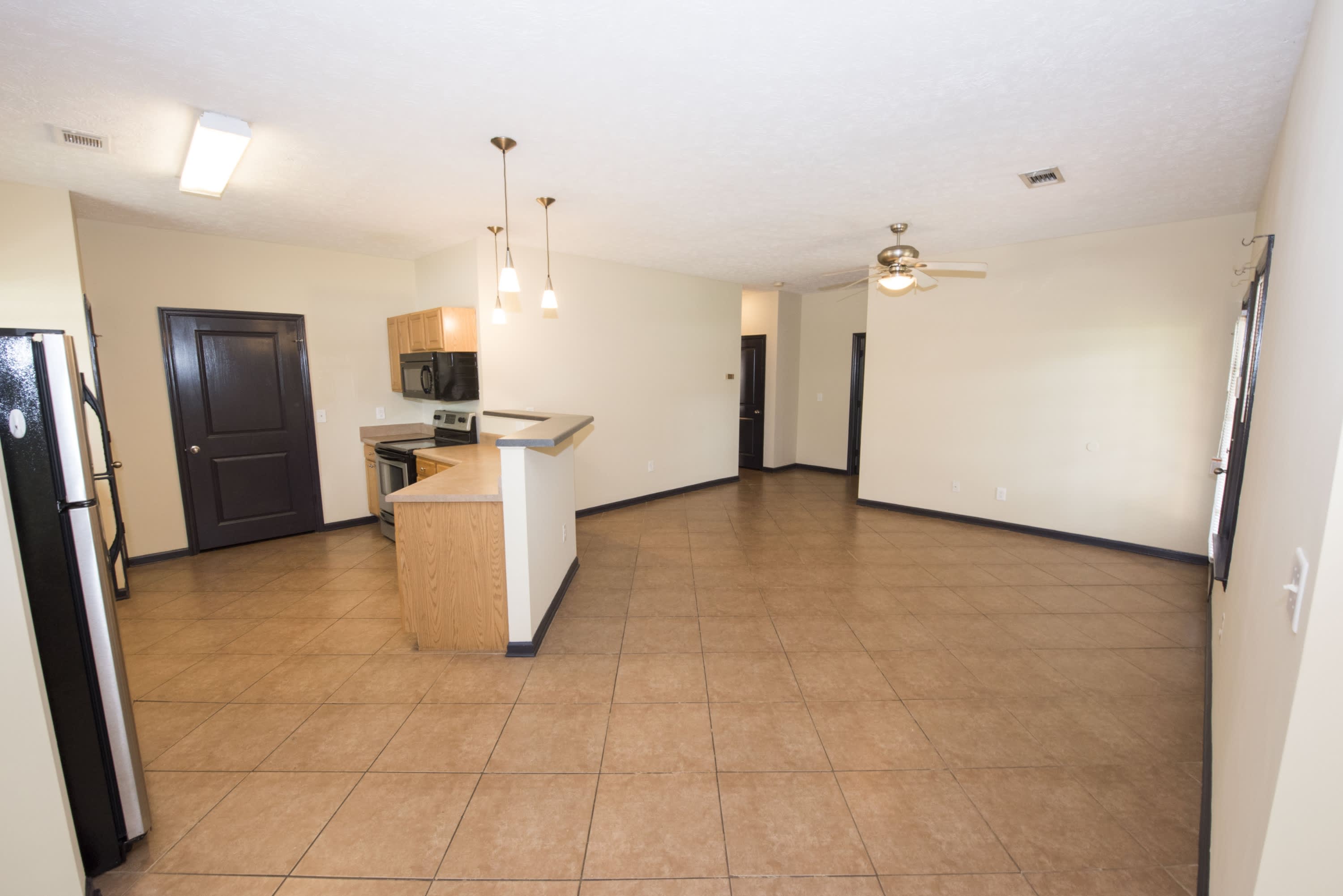 832 Harvard Dr – photo 3