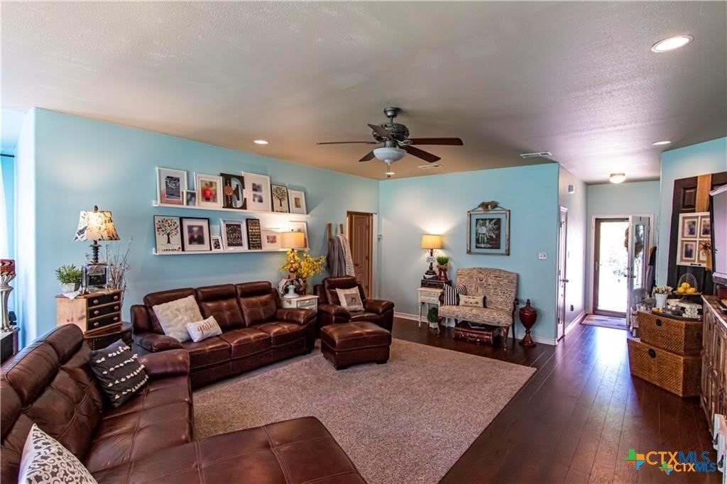 606 E 28Th Avenue – photo 3