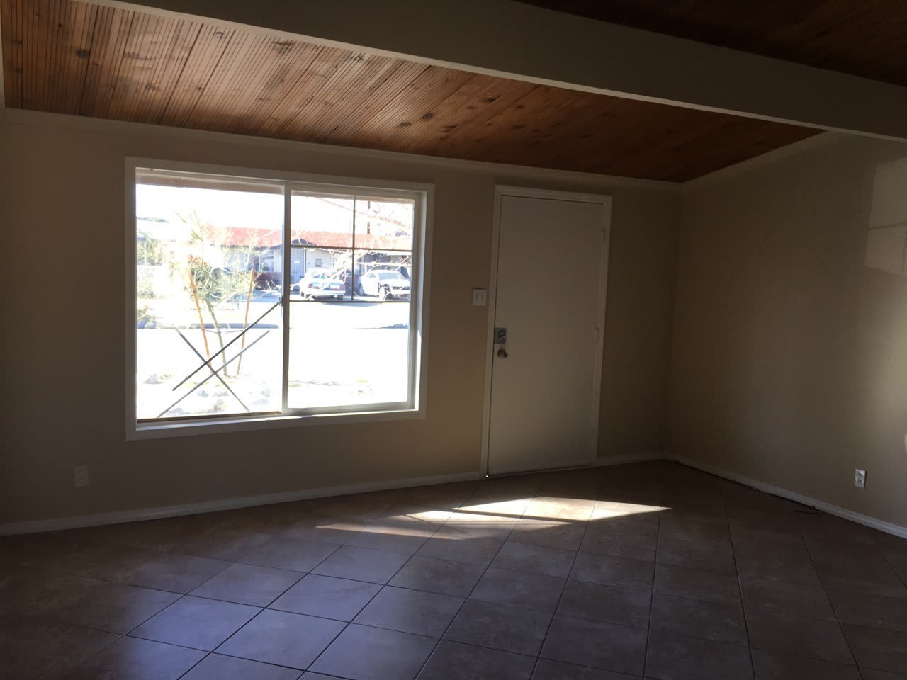 COMING SOON!!! WEST LANCASTER 3+1.5 on Large lot – photo 2
