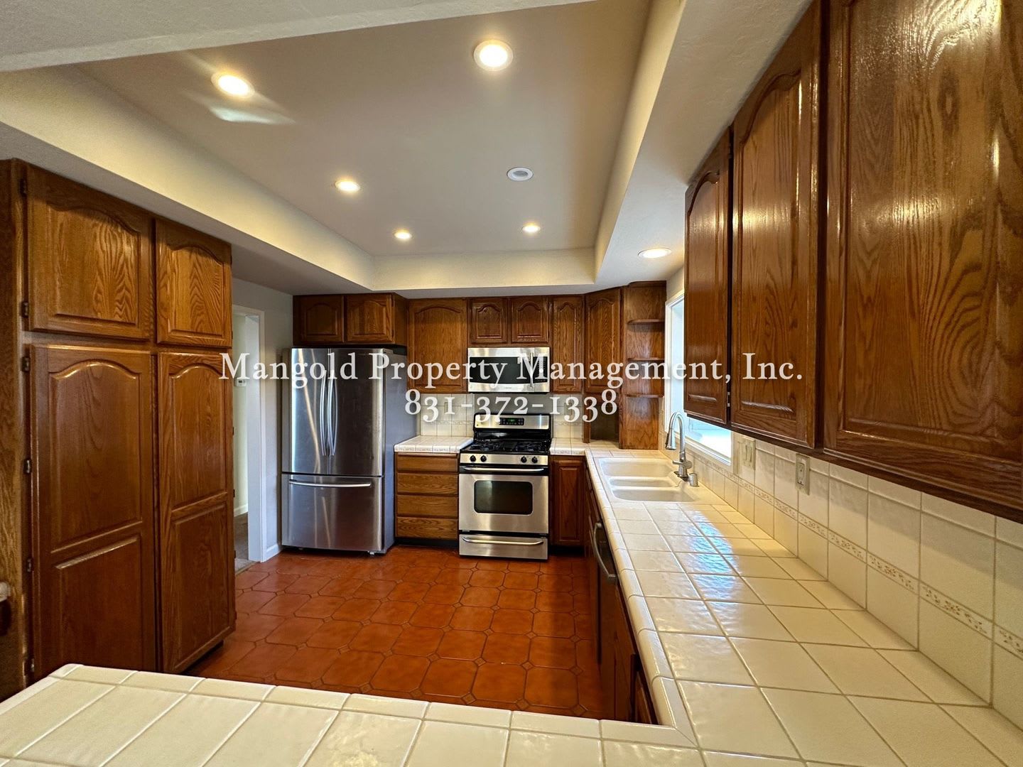 3-Bed/2-Bath Home with Fireplace, Garage &amp; Large Fenced Yard – photo 3