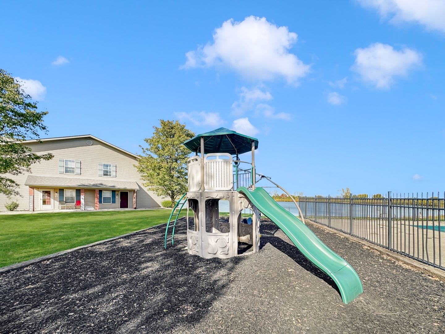 Discover Your Lakeside Haven In Greensburg In – photo 2