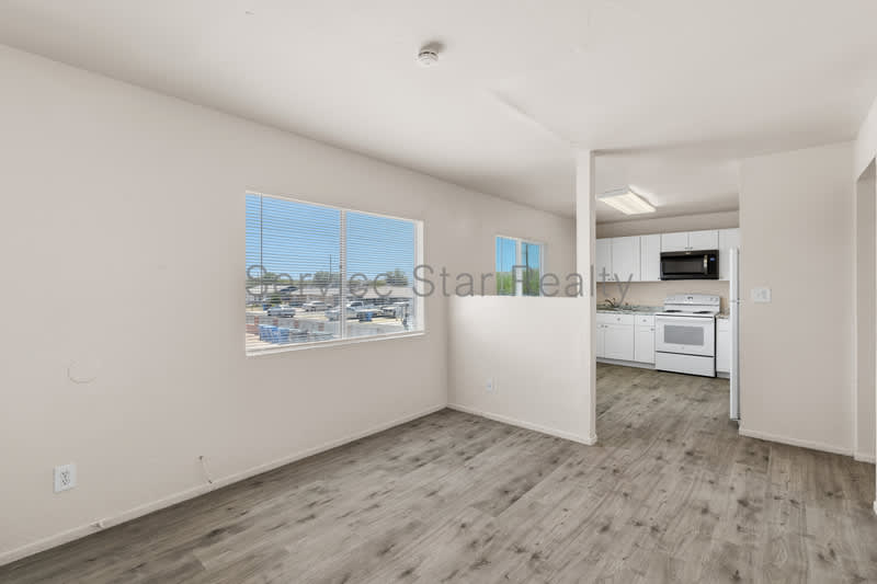 2222 E Pueblo Ave – photo 4