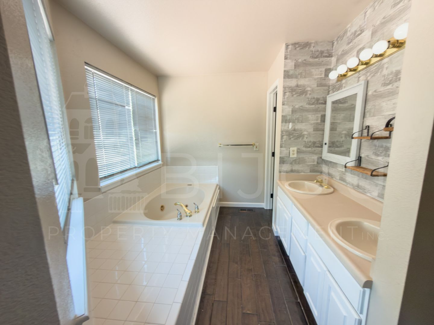 Crestview Acres Home – photo 5