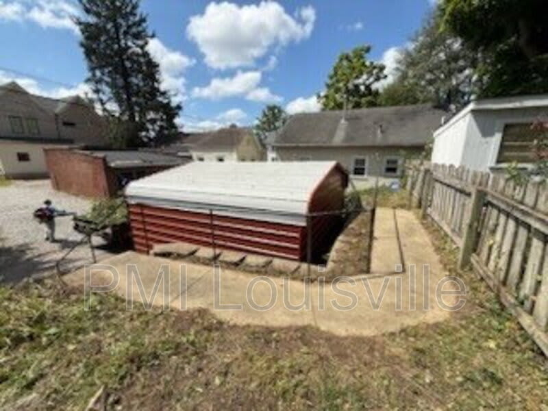 1404 Winter Avenue – photo 3
