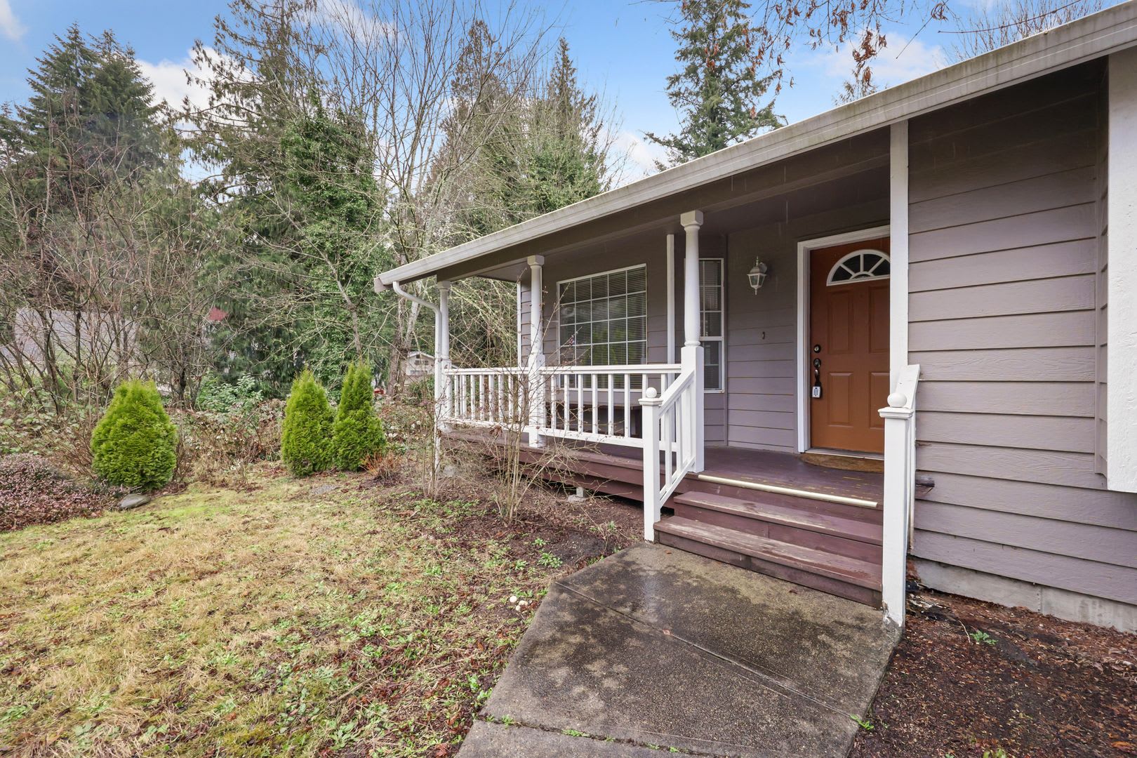 3 Bed 1 75 Bath Tumwater Rambler With 2 Car Garage – photo 3