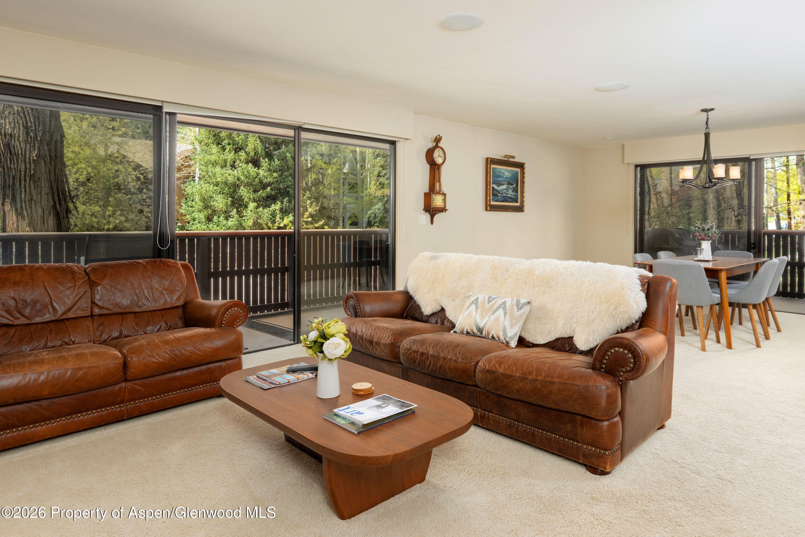 400 W Hopkins Avenue – photo 4