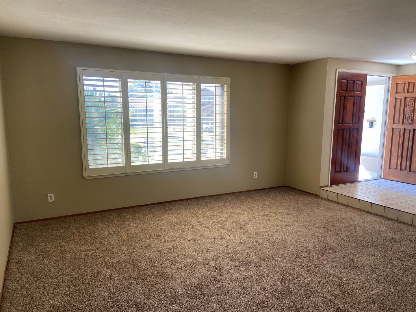 A Rosemont 4 Bdrm, 3 Bath – photo 3